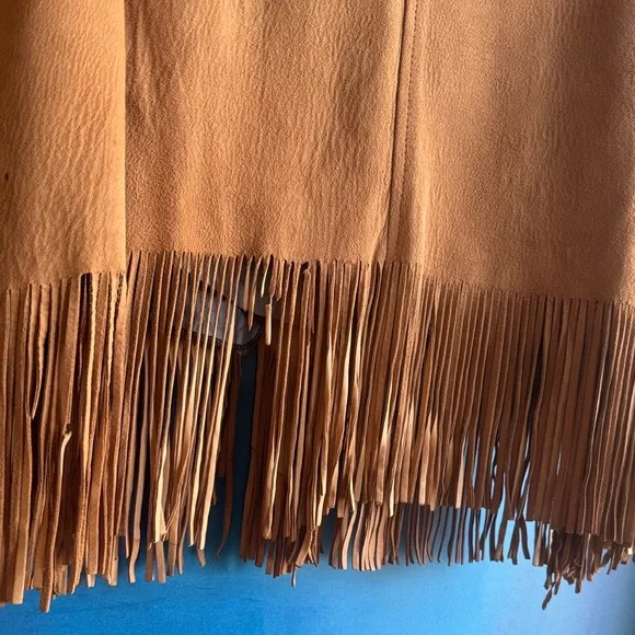 Vintage Women's Tan Suede Fringe Leather Jacket - Picture 9 of 12